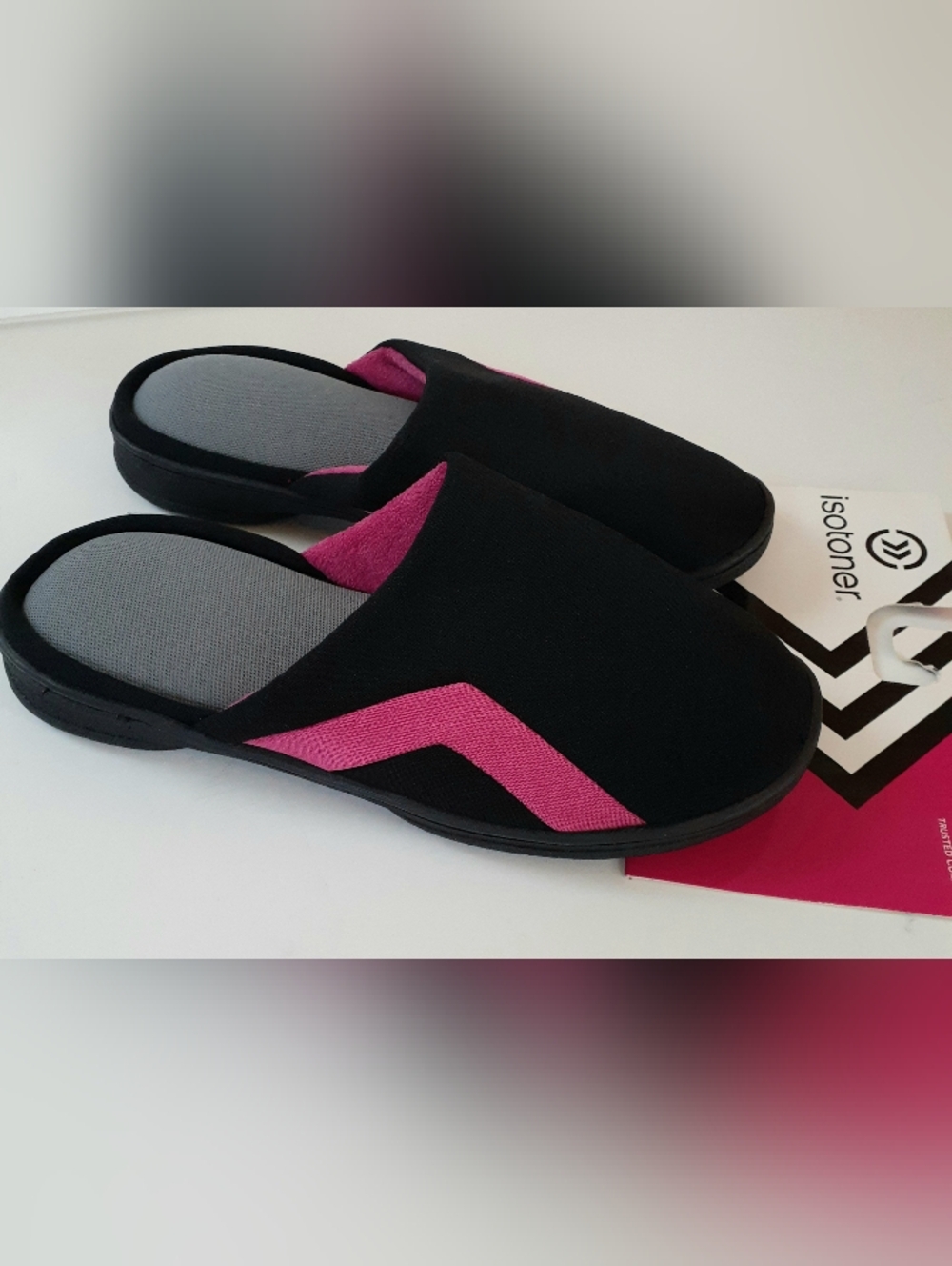 isotoner Black and Pink Women's Slip-On House Slippers Size 8.5/9